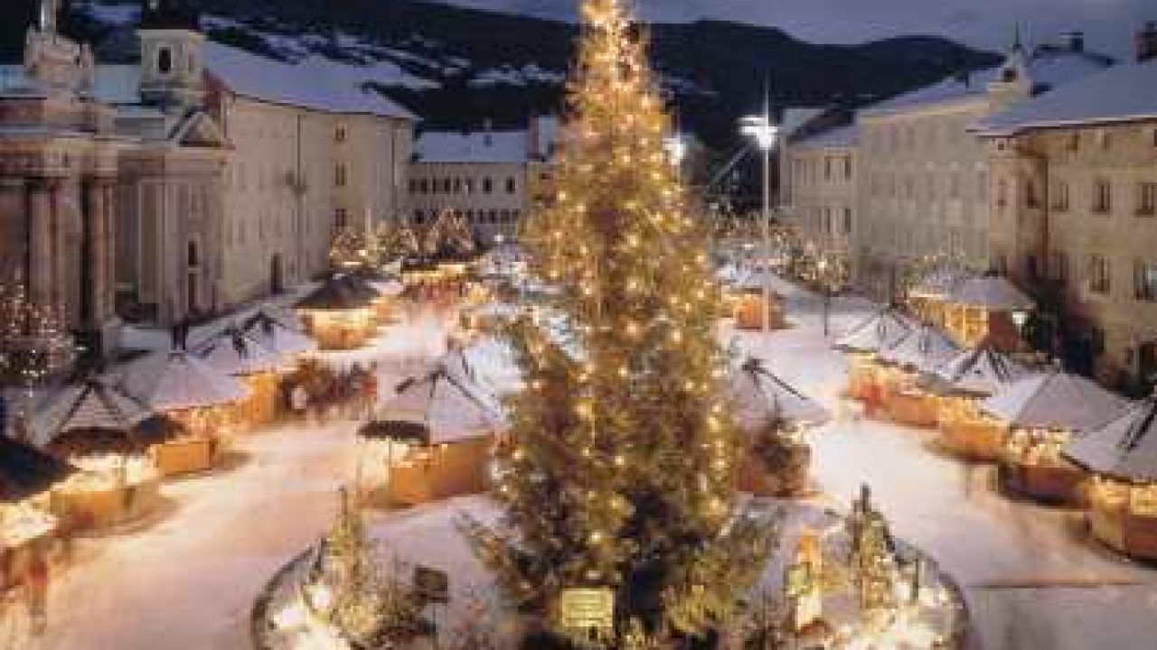 Mercatini Di Natale A Bolzano Foto.Bolzano Assalto Di Turisti Al Mercatino Di Natale Meteo Web