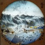 01 Uno tsunami travolge un villaggio in un’antica stampa giapponese. La Sanriku Coast, porzione settentrionale del litorale pacifico dell’isola di Honshu, è tra le zone maggiormente interessate dagli tsunami nel nostro pianeta