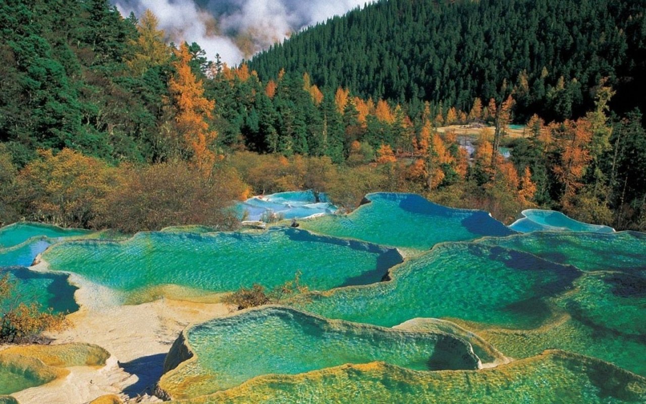 Risultati immagini per Valle del Jiuzhaigou - Cina