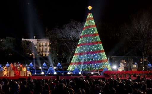 Immagini Natale Usa.Usa Acceso L Albero Di Natale Davanti Alla Casa Bianca