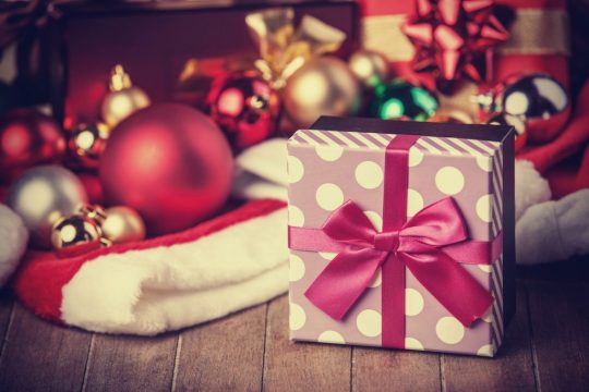 Occasioni Regali Di Natale.Regali Di Natale Budget Di 216 Euro A Famiglia Decisa Tendenza All Acquisto Online Meteo Web