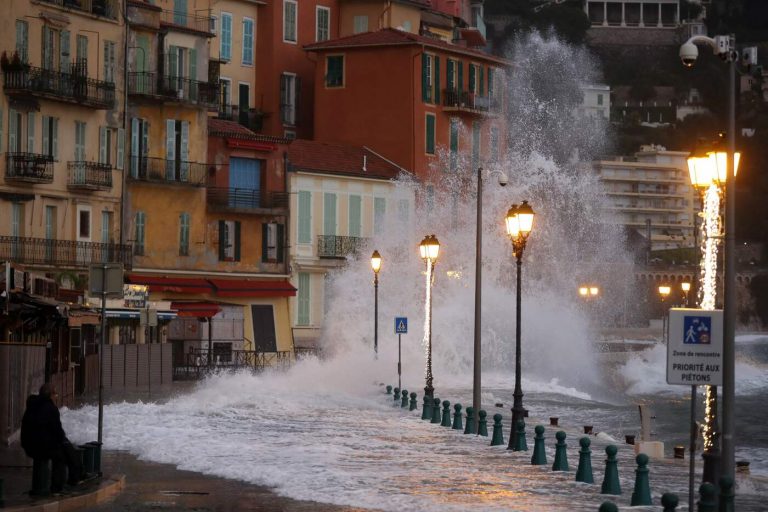 Maltempo Forti Piogge In Liguria Situazione Critica Anche Sulla Costa 