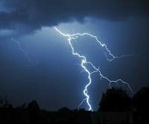 lightning-strike-bolt-dark-lg