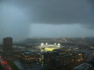 "Microburst" in azione davanti il fronte temporalesco (sovente temporale a singola "Cella" o "Clusters"