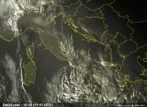 L'intensa nuvolosità associata al “Tyrrhenian Sea Effect” sulle coste della Sicilia settentrionale