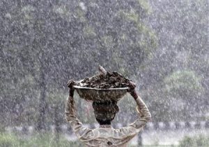 2013-04-26T115839Z_1_CDEE93P0XAE00_RTROPTP_2_INDIA-MONSOON-FACTBOX