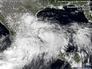 Le due tempeste tropicali, "Manuel" ed "Ingrid", mentre raggiungono gli stati del Messico centro-meridionale in modo quasi congiunto