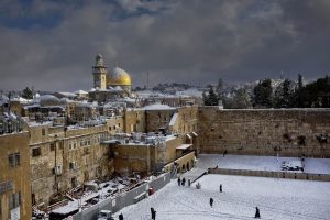 La neve che ha imbiancato Gerusalemme nella mattinata odierna