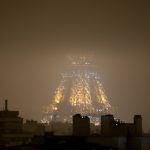 parigi nebbia
