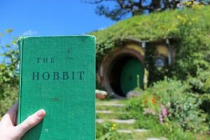 VILLAGGIO HOBBIT LIBRO - Copia
