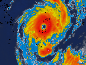 Il ciclone tropicale "Ian" mentre sta per abbattersi sull'arcipelago di Tonga