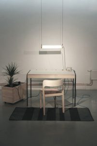 UNPLUGGED DESK 1
