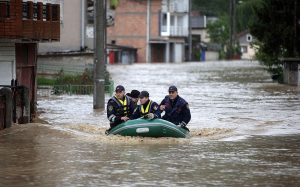 Balkan_floods_Zeni_2915241k
