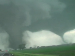 1402954917000-tornado