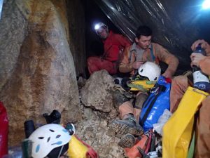 CNSAS_Riesending-Schachthohle_2014-06-13_03