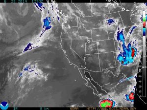 L'immenso "Clusters temporalesco" osservato nei giorni scorsi davanti la costa messicana