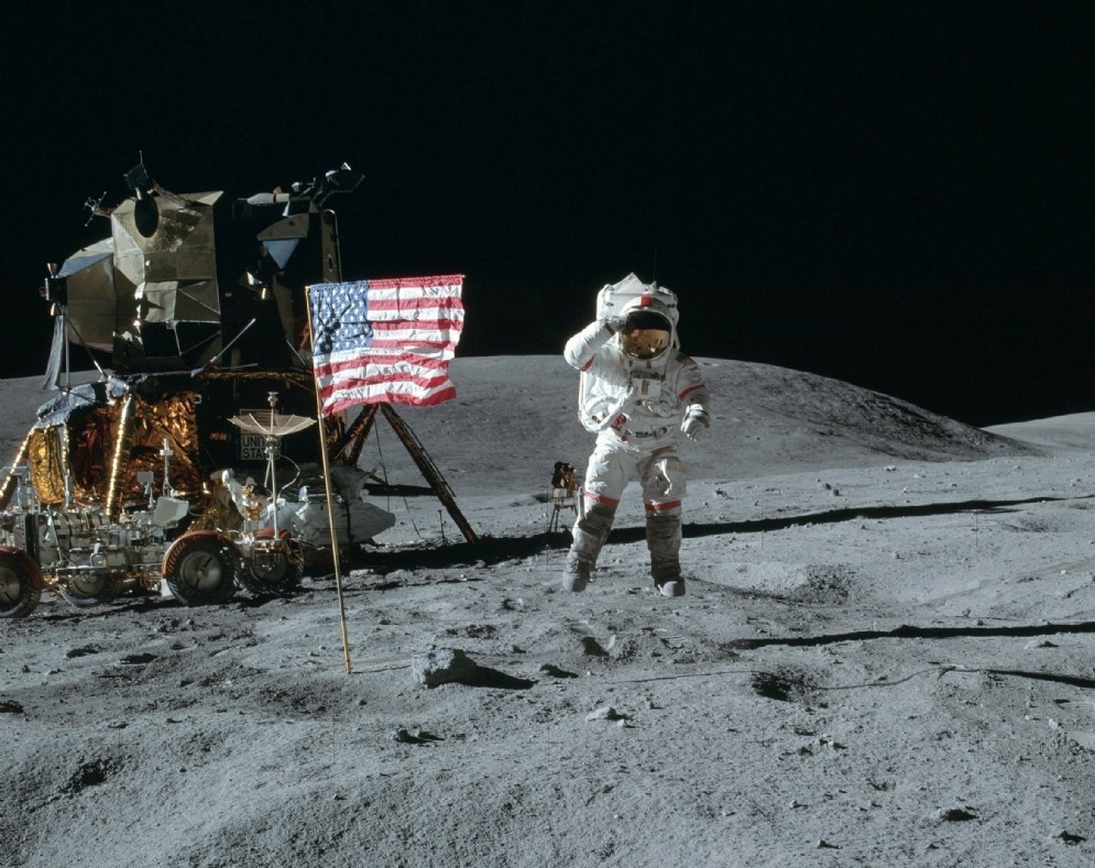 apollo 16