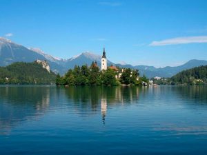 LAGO BLED