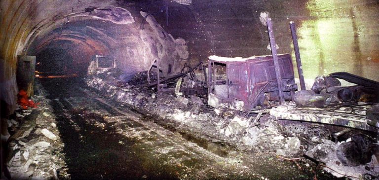 Tragedia del Monte Bianco tunnel incendio
