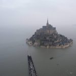 La magia della “marea del secolo”: Mont Saint-Michel isola per un giorno [FOTO]