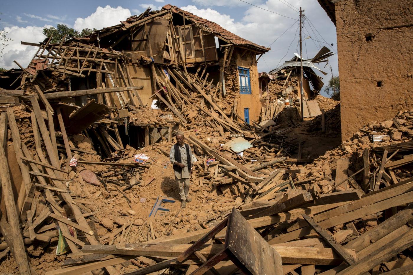 Страны в которых часто происходят сильные землетрясения. Катманду 2015 год землетрясение. Землетрясение в Непале 2015. Землетрясение в Непале. Землетрясение в Гималаях.