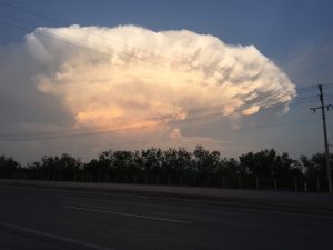 L'incudine di una delle "supercelle" osservata in questi giorni sul Texas