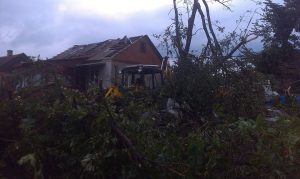 Le abitazioni danneggiate dal tornado di ieri transitato nell'Oblast' di Dnepropetrovsk