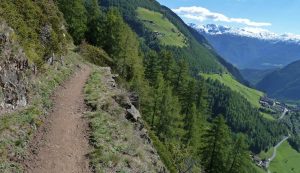 A-0757-steiler-abgrund-am-mhw-schnalstal