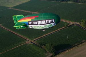 dirigibile greenpeace (1)