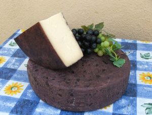 formaggio-ubriaco-prodotti-tipici-friuli-venezia-giulia