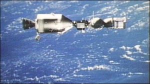 apollo soyuz 1975