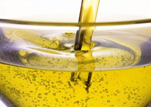 organic-sunflower-oil-1079671