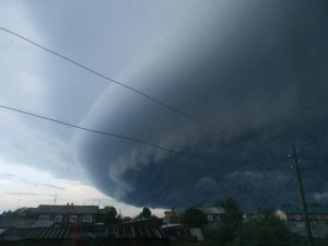 L'impressionante foto della "supercella" mentre transitava nell'Oblast' di Arcangelo. Credit Severe Weather RU