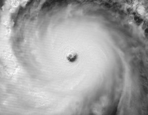 Il super-tifone “Soudelor” osservato dal satellite visibile durante la fase di massima intensità (credit NASA)