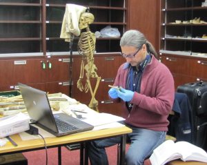 Il dottor Damiano Marchi, antropologo del dipartimento di Biologia dell'Università di Pisa