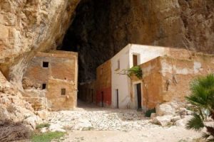 grotta mangiapane 3
