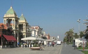 viale-margherita-a-viareggio