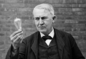 3.2a-riv-ind_edison-lampadina