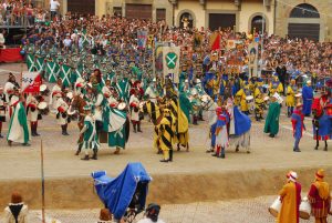 Giostra_del_Saracino_Entrance_of_the_Knights_Arezzo_Italy_JD02092007