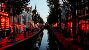 amsterdam-Red-Light-District-1112x630
