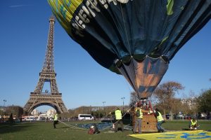 greenpeace parigi (2)