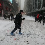 Tempesta Jonas da record a New York, la seconda più grande nevicata della storia [FOTO]