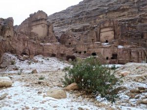 La neve sulla città antica di Petra