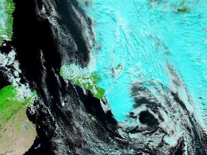 Lo spettacolare riccio ciclonico sullo Ionio