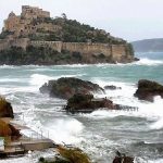 Scirocco impetuoso in Campania, FOTO e VIDEO da Ischia