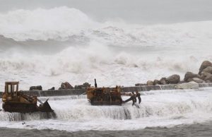 Forte mareggiata sulla costa libanese di Beirut. Immagine di repertorio