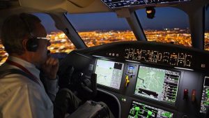 pilota aereo cabina