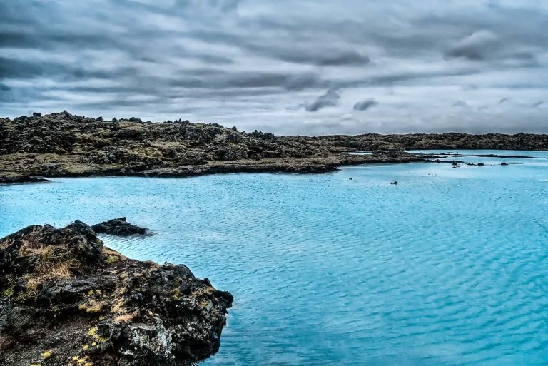 3. Islanda: immergetevi nelle acque termali della Laguna Blu