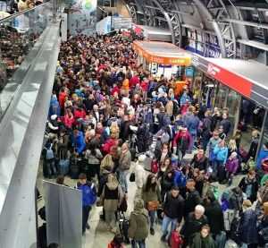 aeroporto varsavia evacuazione (1)