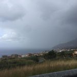 Freddo e maltempo al Sud, forte vento e tempesta di maestrale nello Stretto [FOTO]
